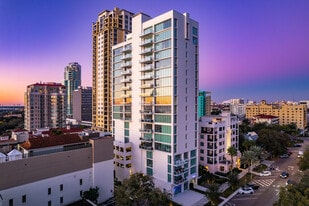 Bliss in St. Petersburg, FL - Building Photo