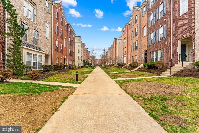 2222 Margraf Cir in Woodbridge, VA - Building Photo - Building Photo