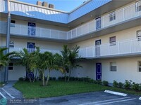 2980 Riverside Dr in Coral Springs, FL - Foto de edificio - Building Photo