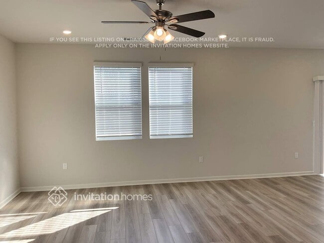 5088 Mifford Dr in Smyrna, TN - Foto de edificio - Building Photo