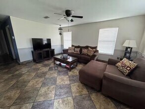 14373 Irving St in Brooksville, FL - Building Photo - Building Photo