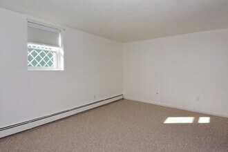 153 Lantern Rd in Revere, MA - Building Photo - Building Photo