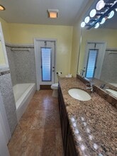 1000 Renmar Dr in Plantation, FL - Building Photo - Building Photo