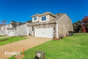 538 Hillpark Ln in Greer, SC - Building Photo