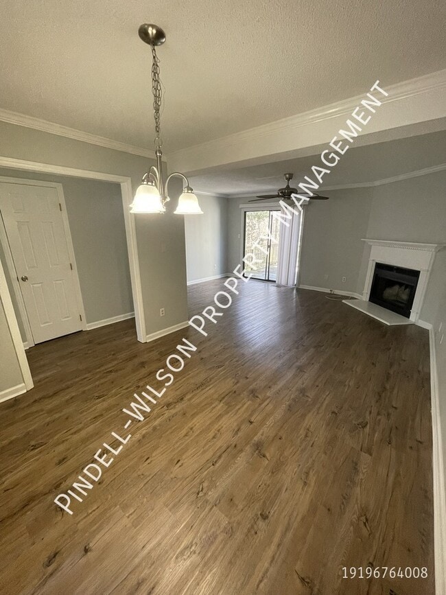 6527 English Oaks Dr in Raleigh, NC - Building Photo - Building Photo