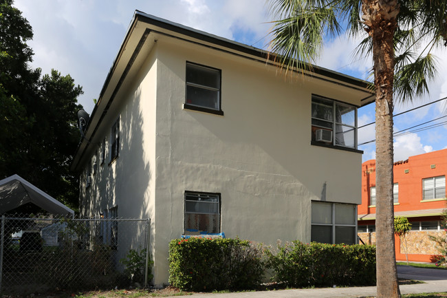 318 N Sapodilla Ave in West Palm Beach, FL - Building Photo - Building Photo