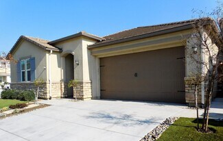 3421 Del Monte Ave in Clovis, CA - Building Photo