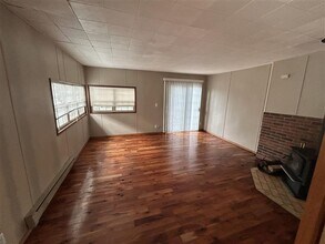 6474 Little Big Horn Rd in Maple Falls, WA - Foto de edificio - Building Photo