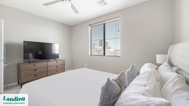 402 W Lincoln St, Unit 368 in Phoenix, AZ - Building Photo - Building Photo