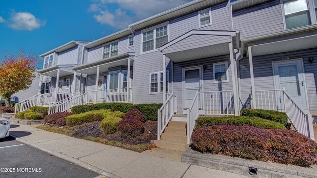 60 County Rd in Cliffwood, NJ - Foto de edificio - Building Photo