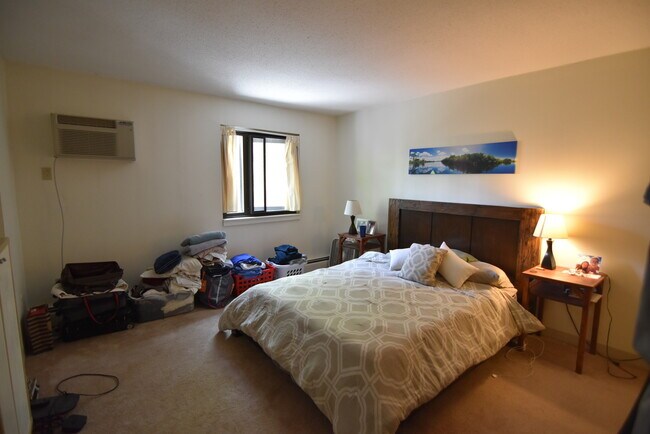 84 Pleasant St-Unit -25 in Brookline, MA - Building Photo - Building Photo