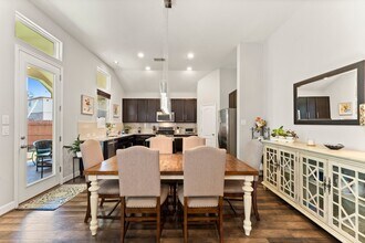 1918 Elkington Cir in Conroe, TX - Building Photo - Building Photo