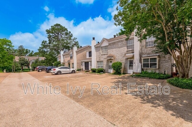 property at 1401 Ave O
