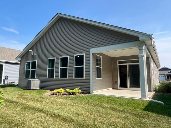 238 Durham St in North Aurora, IL - Building Photo - Building Photo