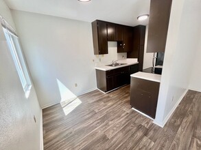 4460-4462 Figueroa Blvd in San Diego, CA - Building Photo - Building Photo