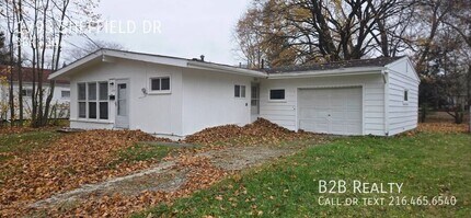 1793 Sheffield Dr in Akron, OH - Building Photo - Building Photo