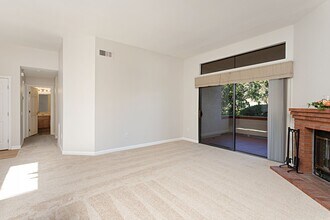 2834 Winthrop Ave in Carlsbad, CA - Building Photo - Building Photo
