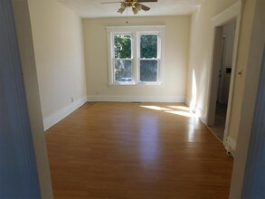 490 12th St-Unit -490 in Marion, IA - Building Photo - Building Photo