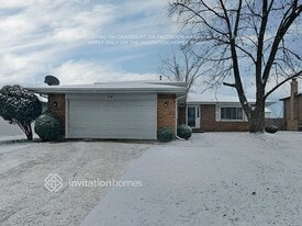 716 Cambridge Ave in Matteson, IL - Building Photo