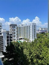 2960 NE 207th St, Unit 1106 in Aventura, FL - Foto de edificio - Building Photo