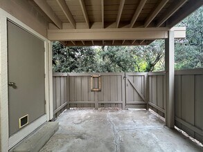 5455 Kirkwood Dr in Concord, CA - Foto de edificio - Building Photo