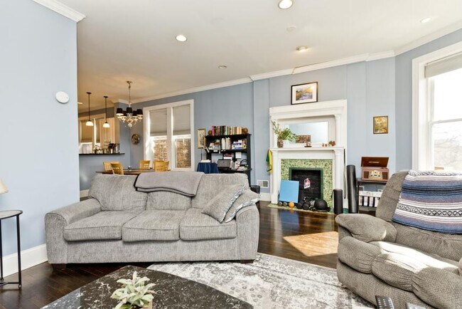 1037 S Racine Ave in Chicago, IL - Building Photo - Building Photo