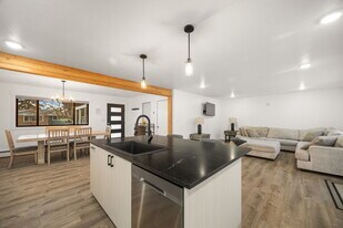 420 N 6th Ave in Bozeman, MT - Building Photo