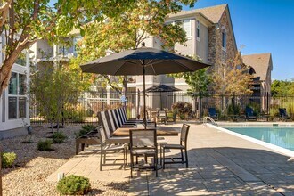 Retreat Westminster Center in Westminster, CO - Foto de edificio - Building Photo