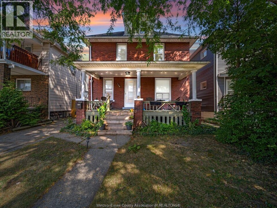 758 Pierre Ave in Windsor, ON - Building Photo