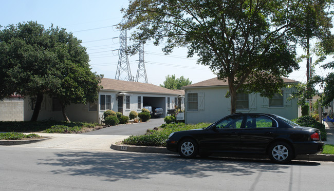 60 El Nido Ave in Pasadena, CA - Building Photo - Building Photo