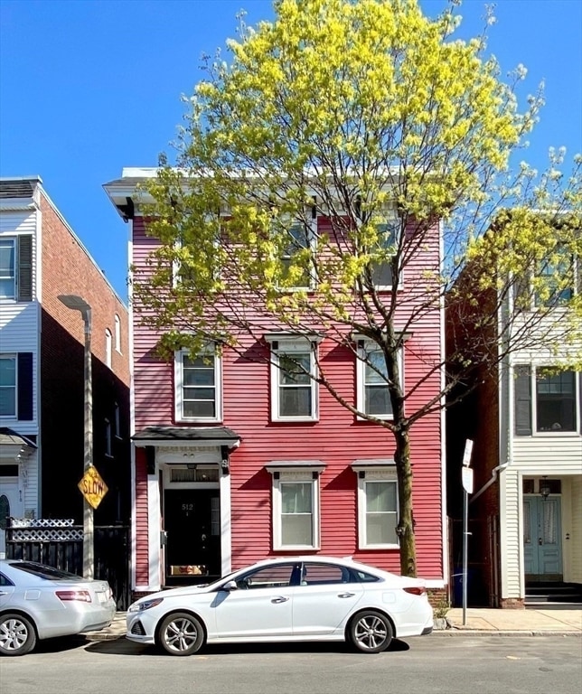 512 E 3rd St, Unit 1