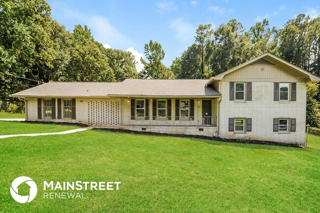 property at 1716 Regency Pl