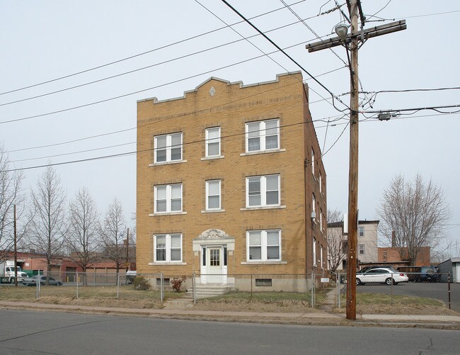 120-122 Van Block Ave in Hartford, CT - Building Photo - Building Photo