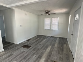 4022 Picciola Rd in Fruitland Park, FL - Building Photo - Building Photo