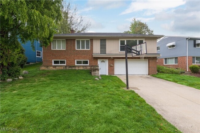 property at 23728 Glenhill Dr