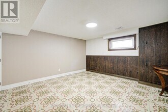 38 Leafield Dr in Toronto, ON - Building Photo - Building Photo