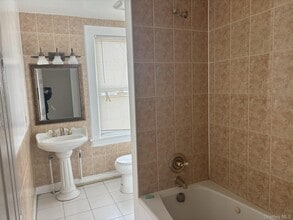 9 Myrtle St in White Plains, NY - Building Photo - Building Photo