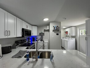 5275 Cartier Dr in Pensacola, FL - Building Photo - Building Photo