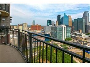 500 500 E Grant St in Minneapolis, MN - Building Photo - Building Photo
