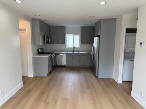 12407 Havelock Ave, Unit 1 in Los Angeles, CA - Building Photo - Building Photo