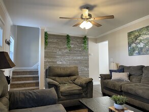 971 Red Mile Rd in Lexington, KY - Foto de edificio - Building Photo