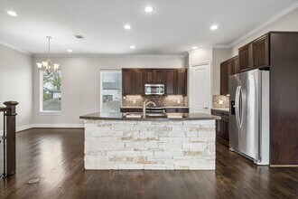 1105 E 27th St in Houston, TX - Building Photo - Building Photo