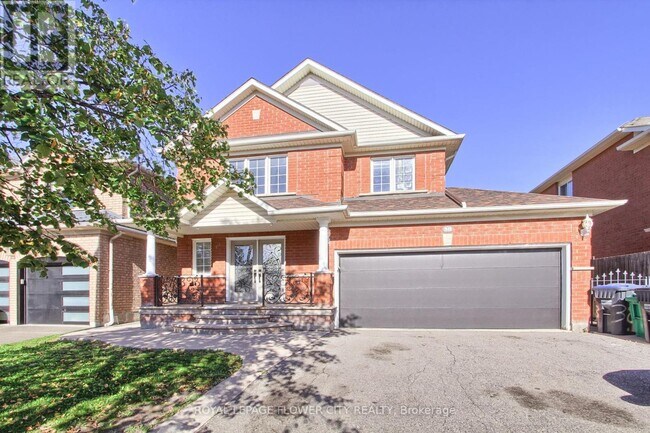 38 Milkweed Crescent in Brampton, ON - Building Photo - Building Photo