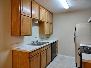153 Page St in Keller, TX - Building Photo - Building Photo