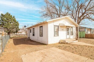 207 Temple Ave in Lubbock, TX - Building Photo