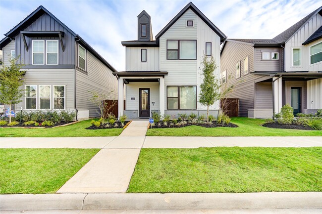 11718 Cibolo Cyn Rd in Humble, TX - Foto de edificio - Building Photo