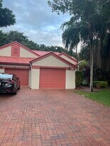 7942 Lexington Club Blvd, Unit B in Delray Beach, FL - Building Photo