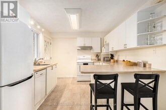 54 Scrivens St in Ottawa, ON - Building Photo - Building Photo