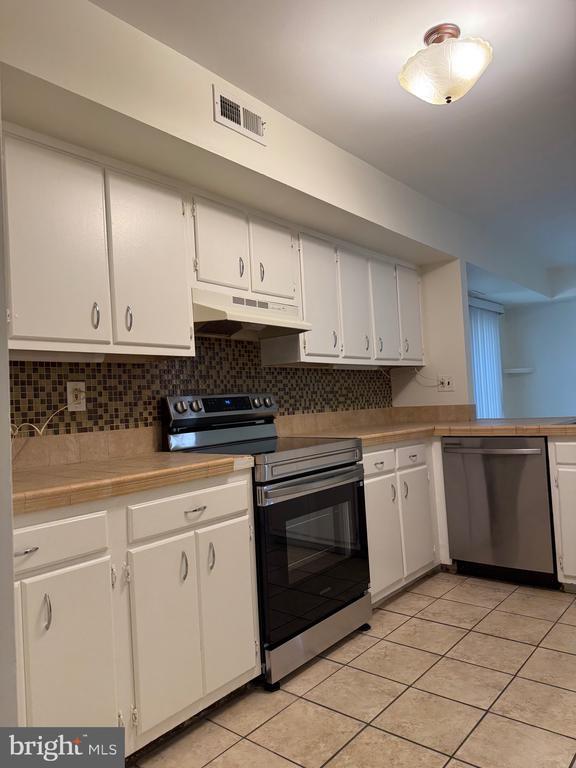 4 Laurel Ct in Deptford, NJ - Building Photo - Building Photo