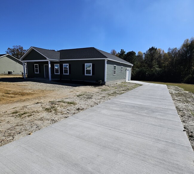 1033 Oberry Rd in Dudley, NC - Building Photo - Building Photo